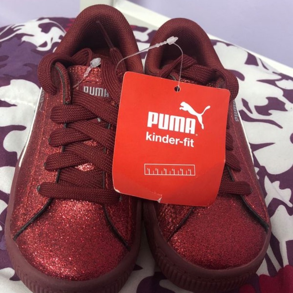 Girl puma sneakers